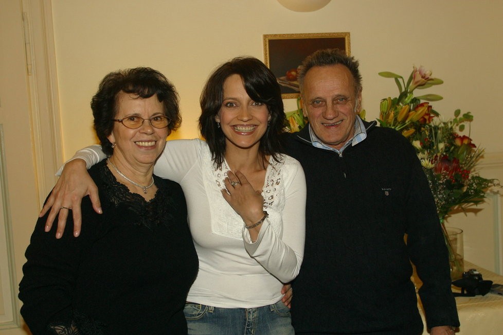 Lucie Bílá s rodičmi.